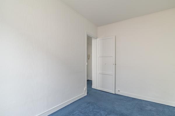 Secteur Arts-et-Métiers - 2 pièces Dernier Etage