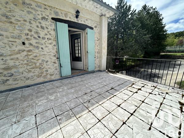 Appartement 3 pièces de 88 m² à Séderon (26560)