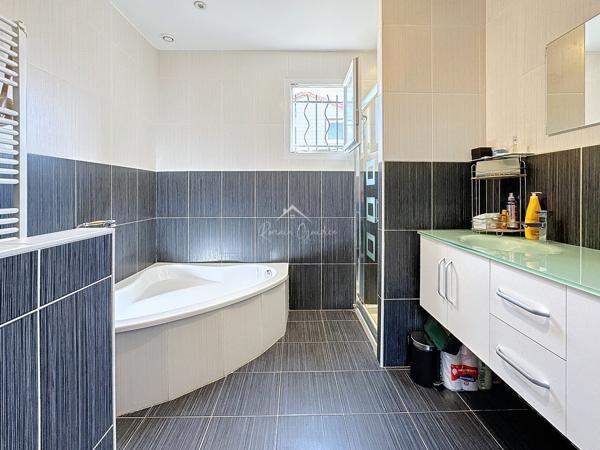 Creissels (12100) PLAIN PIED TYPE 5 DE 139 M²