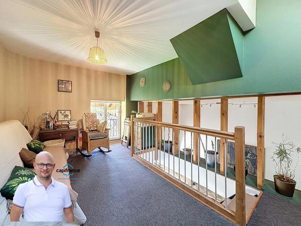 SAINT-GENIS-LES-VILLAGES – Un cadre de vie rare entre nature, calme absolu et panorama d’exception propriété atypique sur 10000m2 de terrain.