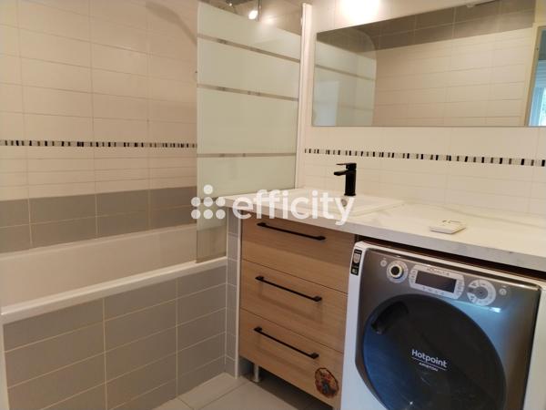 Appartement
         4 pièces
        - 69 m² Exclusivité 327 000 € *