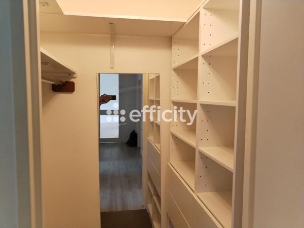 Appartement
         4 pièces
        - 69 m² Exclusivité 327 000 € *
