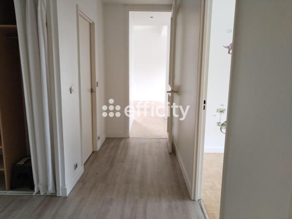 Appartement
         4 pièces
        - 69 m² Exclusivité 327 000 € *