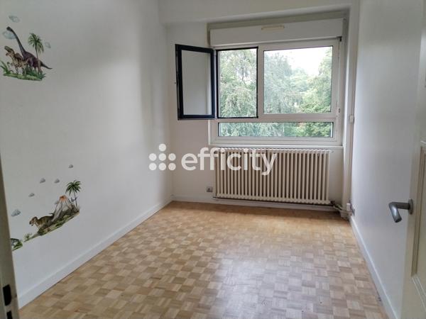 Appartement
         4 pièces
        - 69 m² Exclusivité 327 000 € *