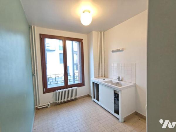 APPARTEMENT  A VENDRE A REIMS - Quartier Pommery - Un T1 de 30m² 