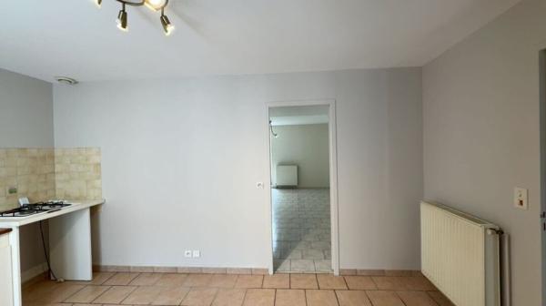 Jolie maison avec jardin cave et dépendance