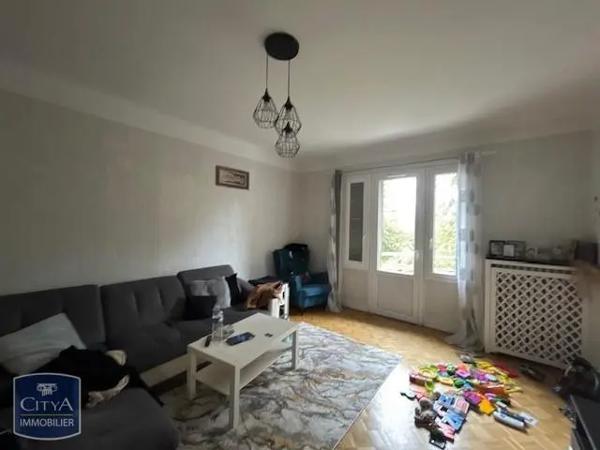 Appartement à louer 3 pièces 82.32m²