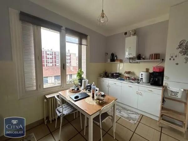Appartement à louer 3 pièces 82.32m²