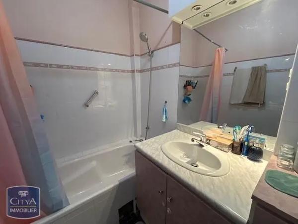 Appartement à louer 3 pièces 82.32m²