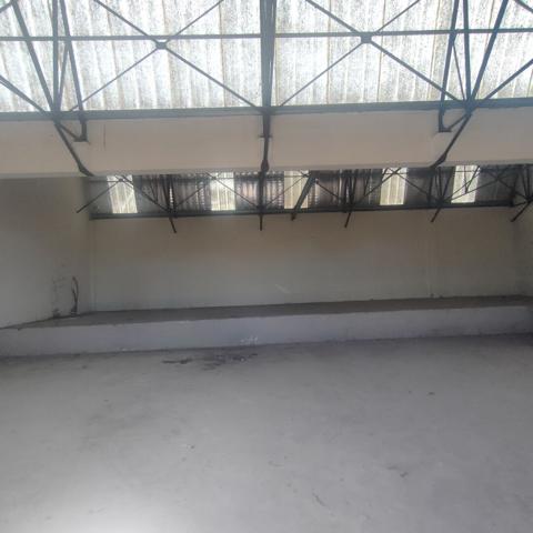 Entrepôt / local industriel L Isle Sur La Sorgue 578 m2