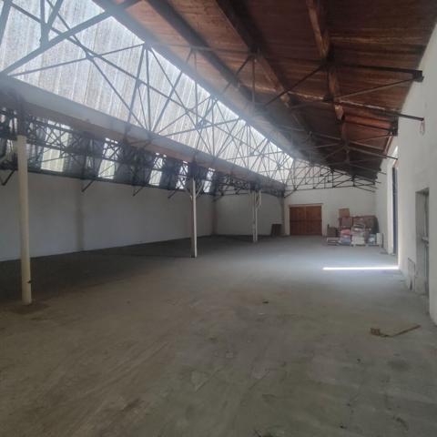 Entrepôt / local industriel L Isle Sur La Sorgue 578 m2