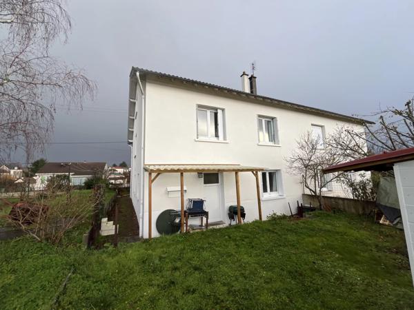 Superbe maison famililale sur le péripherie d'une grande ville