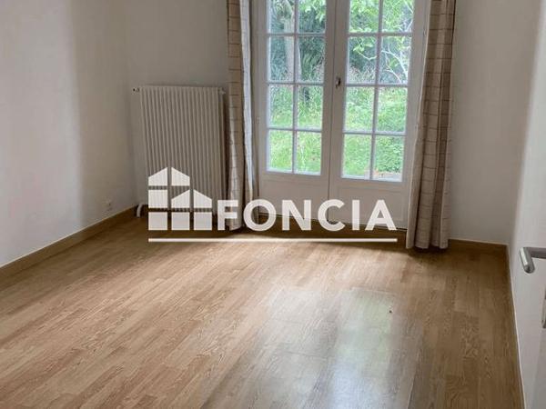 Location Maison 7 pièces 112.4 m² - 1 ALLEE DES PINSONS Magnanville 78200