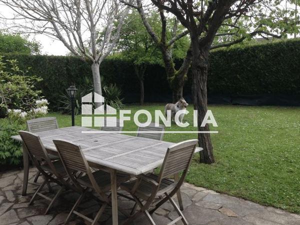 Location Maison 7 pièces 112.4 m² - 1 ALLEE DES PINSONS Magnanville 78200