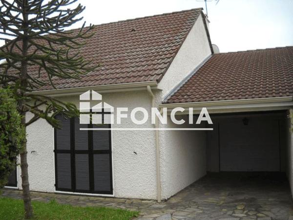 Location Maison 7 pièces 112.4 m² - 1 ALLEE DES PINSONS Magnanville 78200