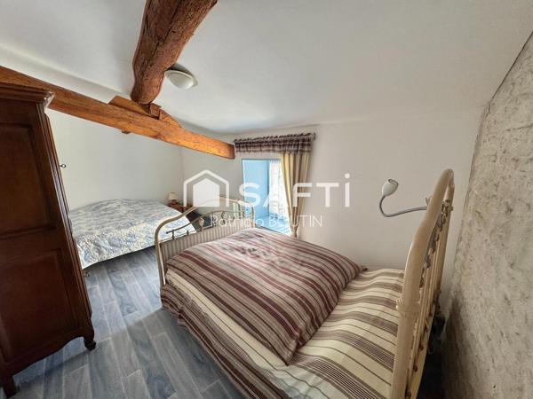 MAGNIFIQUE MAISON EN PIERRE 4 CHAMBRES + BUREAU ET GARAGE A SCIECQ !