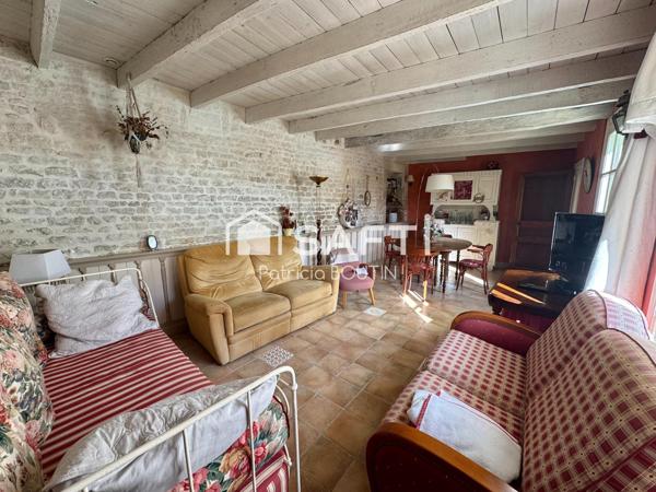 MAGNIFIQUE MAISON EN PIERRE 4 CHAMBRES + BUREAU ET GARAGE A SCIECQ !