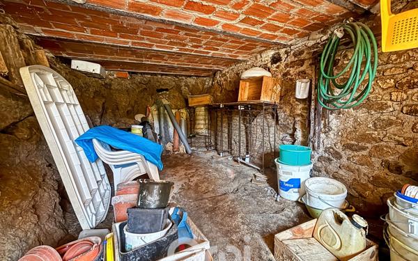 Maison à vendre    6 pièces • 113,70 m2 Saint-Sulpice-Laurière