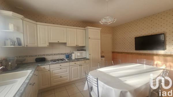 Maison 6 pièces de 131 m² à Douarnenez (29100)