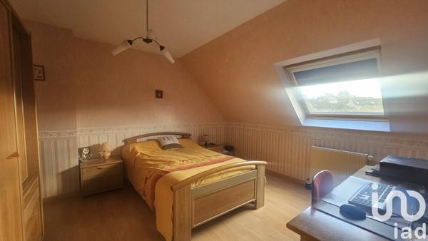 Maison 6 pièces de 131 m² à Douarnenez (29100)