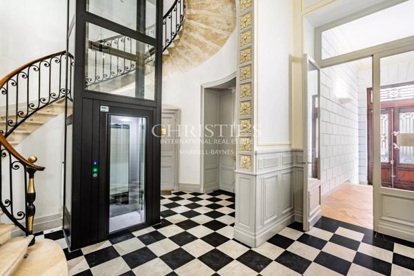 Jardin Public – Appartement de 63m² avec ascenseur