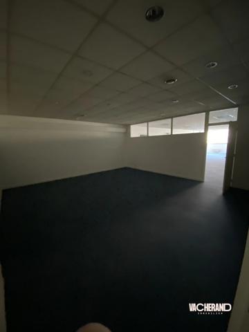 Ensemble de bureaux de 380m² - Tour du Reuze