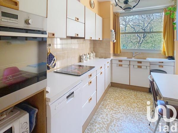 Appartement 5 pièces de 130 m² à Vaucresson (92420)