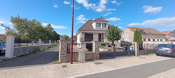 COULANGES-LES-NEVERS - MAISON 110 M2