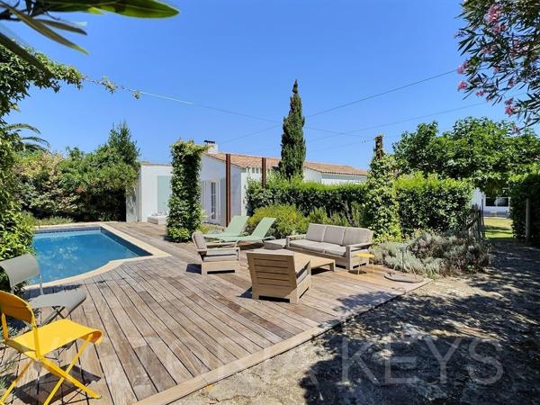 Villa à vendre avec piscine - Les Portes en Ré
