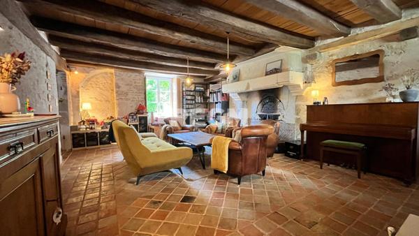 Tavers (45190) SECTEUR BEAUGENCY : Bâtisse Renaissance entièrement rénovée