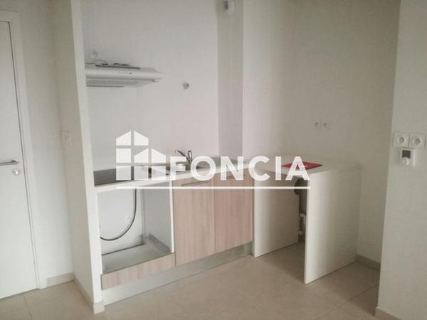 Location Appartement 2 pièces 42 m² - 7 RUE MOURRE Avignon 84000