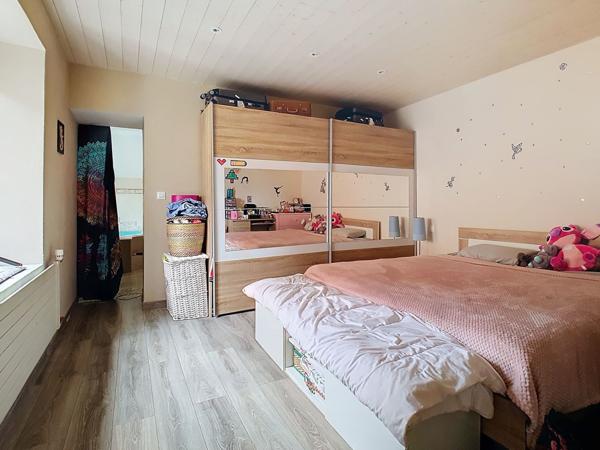 Bons en Chablais - Maison mitoyenne au clame avec 2 chambres + combles amenageables.