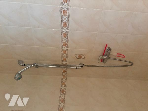 Agréable maison lumineuse, rénovée d'environ 220m², avec garage, jardin arboré clos et piscine !