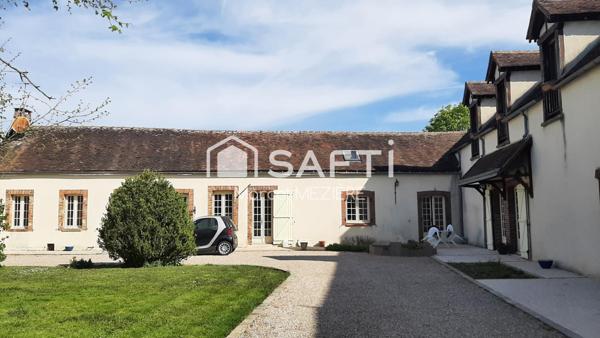 Magnifique longère totalement rénovée.