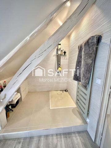 Magnifique longère totalement rénovée.