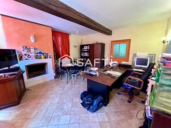 Magnifique longère totalement rénovée.