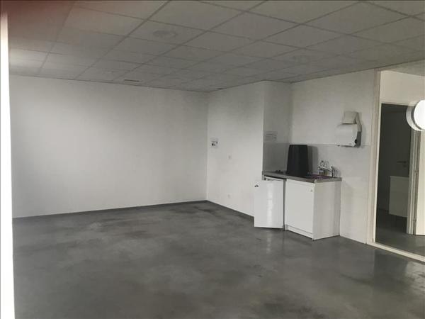 Local commercial à louer |  GIGEAN |  5 pièces | 288 m²