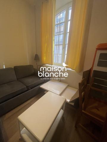 Bordeaux Quartier SAINT PIERRE Appt T2 Meublé