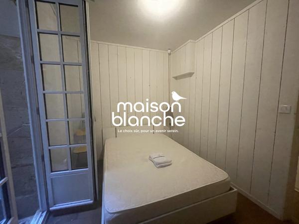 Bordeaux Quartier SAINT PIERRE Appt T2 Meublé