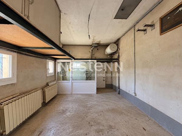Bouc-Bel-Air - Maison 228 m² - Plain pied - Terrain 1 426 m² - Climatisation - Garage - Volumes rares
