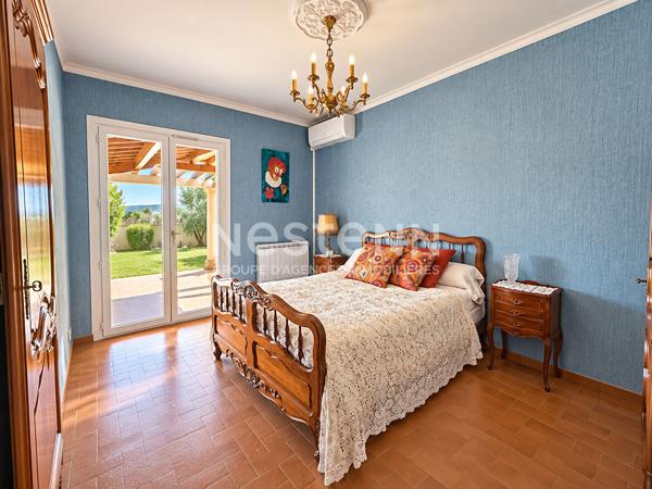 Bouc-Bel-Air - Maison 228 m² - Plain pied - Terrain 1 426 m² - Climatisation - Garage - Volumes rares