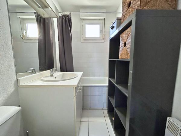 Appartement Deux pièces traversant avec belle vue dégagée !