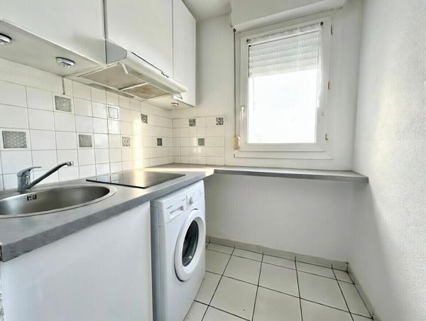 Appartement Deux pièces traversant avec belle vue dégagée !