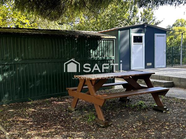 Très beau terrain de loisirs bord immédiat du Louet