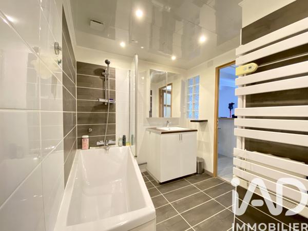 Appartement à vendre 4 pièces 73 m² Saint-Jouan-des-Guérets