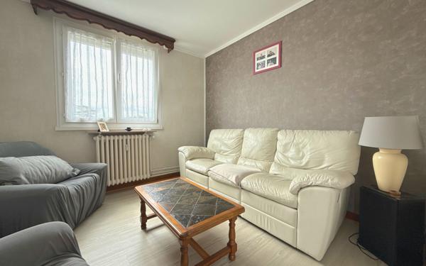 Appartement à vendre    4 pièces • 76,75 m2 Chenôve