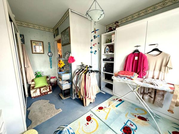 Maison semi mitoyenne 140M², 3 chambres, garage, jardin