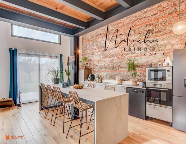 Un bijou d’architecture de 125 m2 au cœur de Montbartier