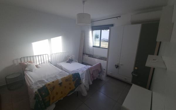 Appartement à louer    4 pièces •  Petit-Canal