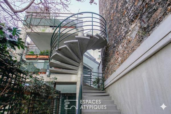 Immeuble atypique et architectural au coeur du 15ème arrondissement